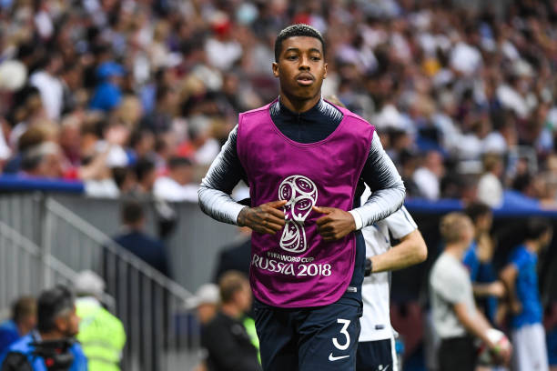 后卫莫利纳 后卫莫利纳